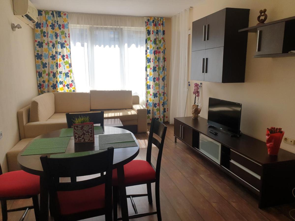 Sunny Apartment 布尔加斯 外观 照片